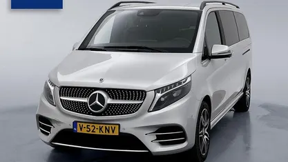 Zilver Occasion 2023 Mercedes V250 AMG MPV | € 62.445 (Goede deal)