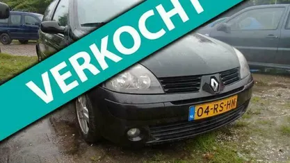 Zwart Gebruikt 2005 Renault Clio II Hatchback | € 1.295 (Eerlijke prijs)