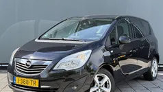 Zwart, metallic lak Gebruikt 2011 Opel Meriva Edition MPV | € 3.999 (Eerlijke prijs)