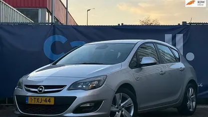 Occasion 2014 Opel Astra Hatchback | € 5.999 (Eerlijke prijs)