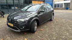 Zwart Gebruikt 2021 Dacia Sandero Comfort Hatchback | € 14.450 (Eerlijke prijs)