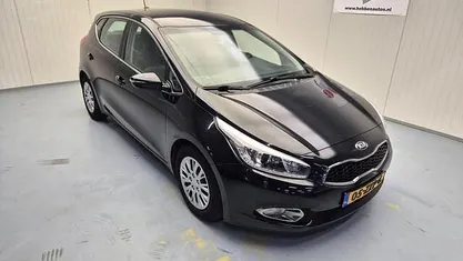 Occasion 2013 Kia Ceed Plus Hatchback | € 7.940 (Eerlijke prijs)