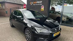 Zwart, metallic lak Gebruikt 2018 Seat Leon FR Hatchback | € 13.950 (Eerlijke prijs)