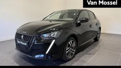 Zwart Gebruikt 2023 Peugeot 208 Allure Hatchback | € 18.935 (Eerlijke prijs)