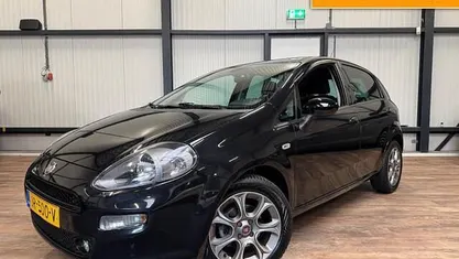 Zwart Gebruikt 2016 Fiat Punto Evo Lounge Hatchback | € 5.890 (Eerlijke prijs)