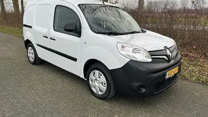 Wit Gebruikt 2020 Renault Kangoo Komfort Van | € 8.500 (Eerlijke prijs)