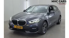 Grijs Gebruikt 2021 BMW 118 Basis Hatchback | € 18.200 (Goede deal)