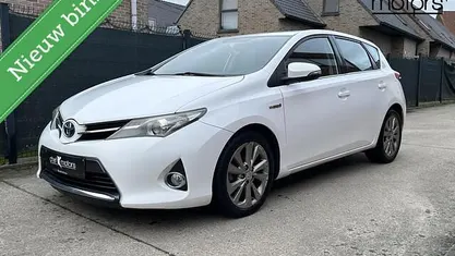 Occasion Toyota Auris 99 PK (72 kW) 2014 Wit Hatchback