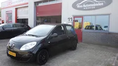 Zwart Gebruikt 2008 Renault Twingo Authentique Hatchback | € 2.150 (Eerlijke prijs)
