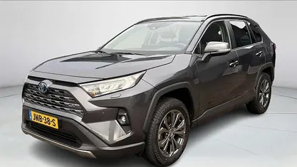 Gebruikt 2025 Toyota RAV4 SUV | € 45.950 (Eerlijke prijs)