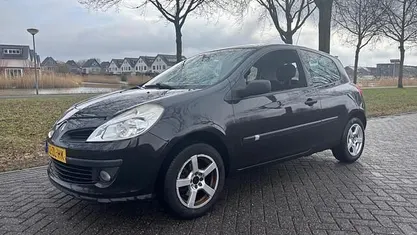 Occasion Renault Clio II 75 PK (55 kW) 2008 Hatchback