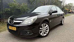 Zwart Gebruikt 2009 Opel Vectra GTS Executive Hatchback | € 4.750 (Eerlijke prijs)