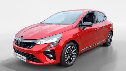 Rood Gebruikt 2024 Renault Clio V Techno Hatchback | € 19.735 (Eerlijke prijs)