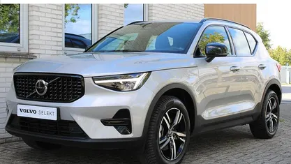 Grijs Gebruikt 2024 Volvo XC40 Plus SUV | € 41.950 (Eerlijke prijs)