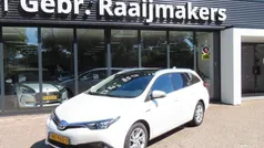 Wit Gebruikt 2015 Toyota Auris Touring Sports Stationwagen | € 8.900 (Eerlijke prijs)