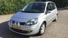 Grijs Gebruikt 2009 Renault Scénic III MPV | € 2.999 (Eerlijke prijs)