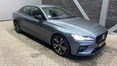 Gebruikt 2021 Volvo S60 R-Design Sedan | € 25.800 (Eerlijke prijs)