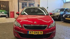 Rood Gebruikt 2018 Peugeot 308 Stationwagen | € 8.495 (Eerlijke prijs)