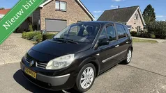 Zwart Gebruikt 2004 Renault Scénic II Luxe MPV | € 1.750 (Eerlijke prijs)