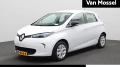 Blanc glacier 369 Gebruikt 2019 Renault Zoe Life Hatchback | € 10.940 (Eerlijke prijs)