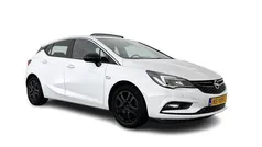 Summit white Gebruikt 2017 Opel Astra Comfort Hatchback | € 8.145 (Eerlijke prijs)