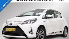 Wit Gebruikt 2018 Toyota Yaris Hybrid Plus Hatchback | € 16.745 (Eerlijke prijs)