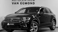 Zwart Gebruikt 2022 VW T-Roc R-line SUV | € 28.999 (Eerlijke prijs)