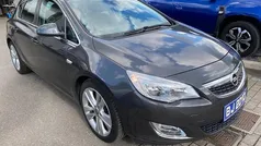Grijs Gebruikt 2010 Opel Astra Cosmo Sedan | € 5.900 (Eerlijke prijs)