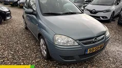 Groen Gebruikt 2006 Opel Corsa Hatchback | € 1.950 (Eerlijke prijs)
