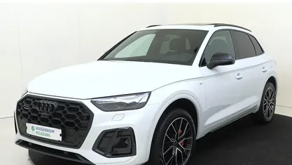 Occasion 2025 Audi Q5 Competition SUV | € 59.950 (Eerlijke prijs)