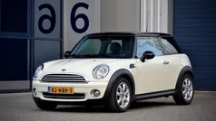 Wit Gebruikt 2010 Mini Cooper Business Hatchback | € 5.950 (Eerlijke prijs)
