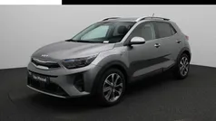 Grijs Gebruikt 2024 Kia Stonic SUV | € 26.400 (Eerlijke prijs)