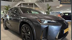 Grijs Gebruikt 2022 Lexus UX 250h Sport Line SUV | € 37.450 (Eerlijke prijs)