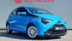Blauw Gebruikt 2019 Toyota Aygo X-play Hatchback | € 11.450 (Eerlijke prijs)