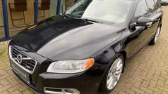 Zwart Gebruikt 2010 Volvo V70 R-Design Stationwagen | € 13.945 (Eerlijke prijs)