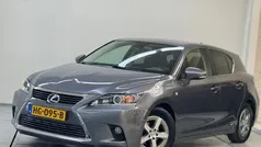 Grijs Gebruikt 2015 Lexus CT200h Hatchback | € 15.150 (Eerlijke prijs)