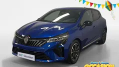 Blauw Gebruikt 2023 Renault Clio V Techno Hatchback | € 18.735 (Eerlijke prijs)