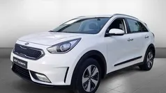 Wit Gebruikt 2016 Kia Niro First Edition SUV | € 15.450 (Eerlijke prijs)