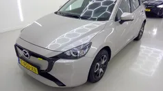 Gebruikt 2023 Mazda 2 Center-Line Hatchback | € 20.950 (Eerlijke prijs)