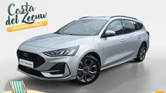 Grijs Gebruikt 2023 Ford Focus ST-Line Stationwagen | € 26.440 (Eerlijke prijs)