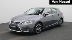 Grijs Gebruikt 2020 Lexus CT200h Business Edition Hatchback | € 20.900 (Goede deal)