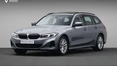 Grijs Gebruikt 2022 BMW 330e Comfort Edition Stationwagen | € 38.880 (Eerlijke prijs)