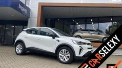 Wit Gebruikt 2024 Renault Captur Techno SUV | € 29.990 (Eerlijke prijs)