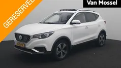 Wit Gebruikt 2020 MG ZS Luxury Sedan | € 14.995 (Eerlijke prijs)