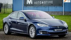 Blauw, metallic lak Gebruikt 2018 Tesla Model S Sedan | € 23.700 (Goede deal)
