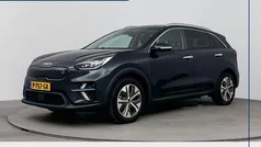 Blauw, metallic lak Gebruikt 2022 Kia e-Niro SUV | € 26.400 (Super prijs)