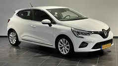 Wit Gebruikt 2020 Renault Clio V Intens Hatchback | € 14.195 (Eerlijke prijs)