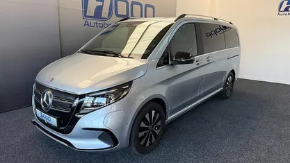 Zilver (metallic) Occasion 2024 Mercedes EQV300 AMG Van | € 63.950 (Eerlijke prijs)