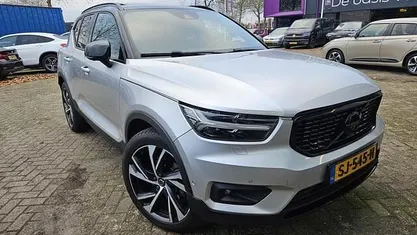 Grijs Gebruikt 2018 Volvo XC40 R-Design SUV | € 30.950 (Eerlijke prijs)
