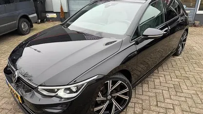 Occasion VW Golf VIII R-line 166 PK (122 kW) 2022 Hatchback